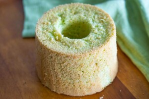 Pandan Chiffon Cake