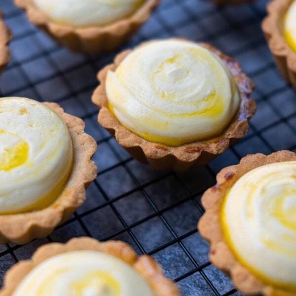 Japanese cheese tarts