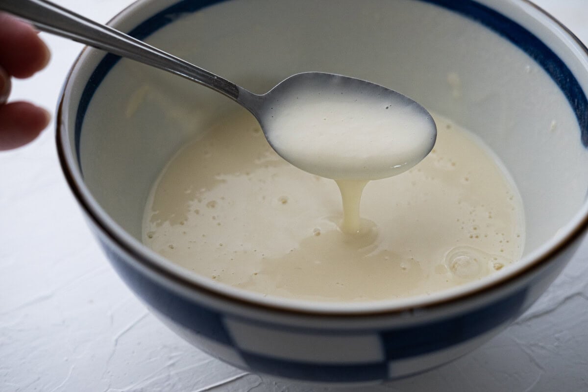 Mix all the ingredients for the frying batter in a bowl. 