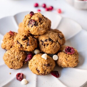 Oatmeal chocolate cranberry cookies recipe.