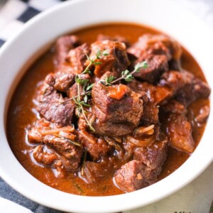 Braised beef with red wine and rosemary recipes.