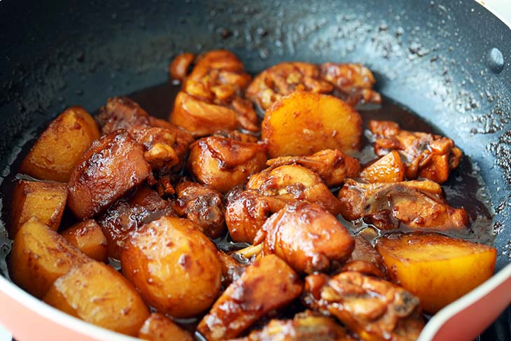 Ayam pongteh sauce with chicken and potatoes. 