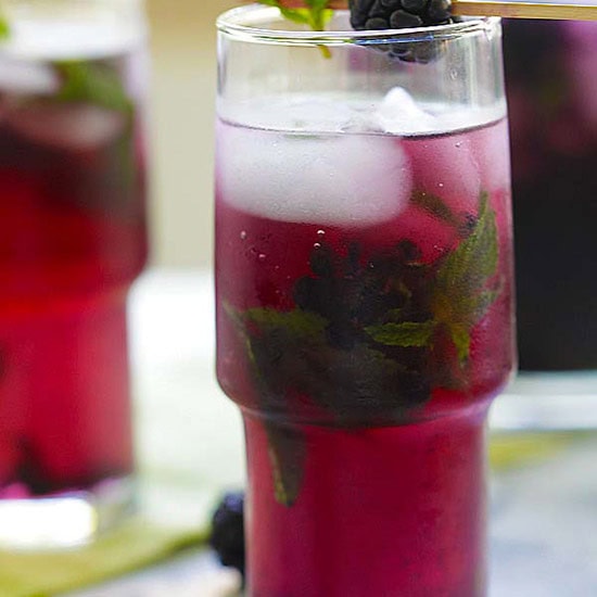 Iced blackberry mojito recipe. 