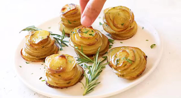 This image shows the Crispy Potato Stacks ready to be served.