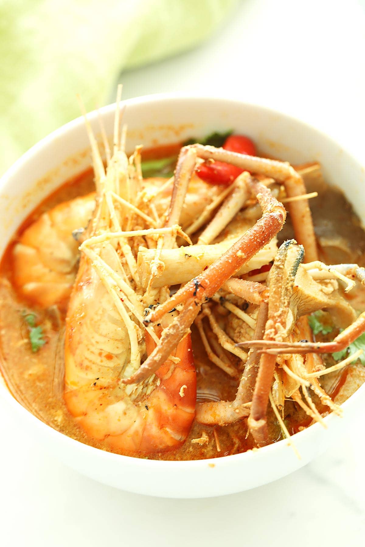 Bangkok style fresh water prawn Tom Yum goong with evaporated milk. 