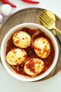 Delicious and Spicy Sambal Telur in a bowl.