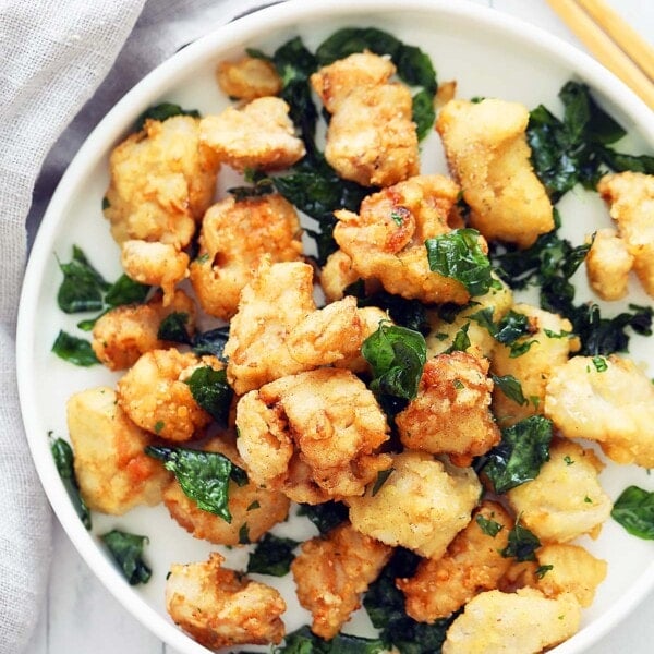 Crispy Taiwanese Popcorn Chicken ready to serve.